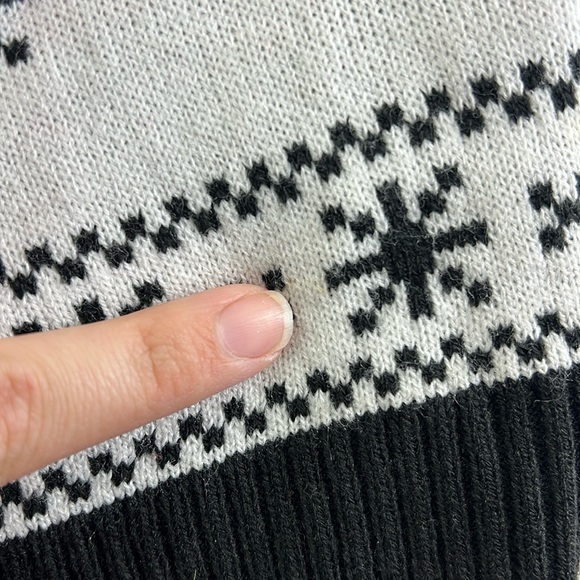 T Stars Long Sleeve Ugly Christmas Sweater Dirty Naughty Santa Elf Black Mens L - Picture 9 of 11